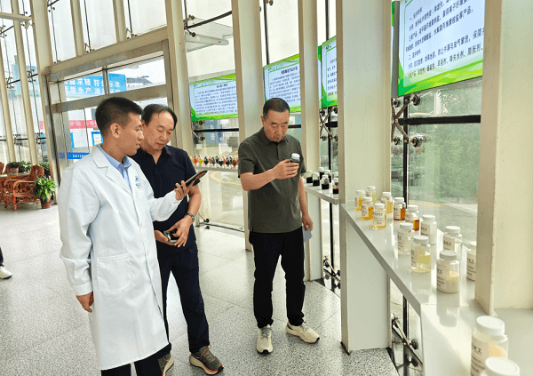 中韩专家携手东正化工，共话漆树生物科技产业新篇章